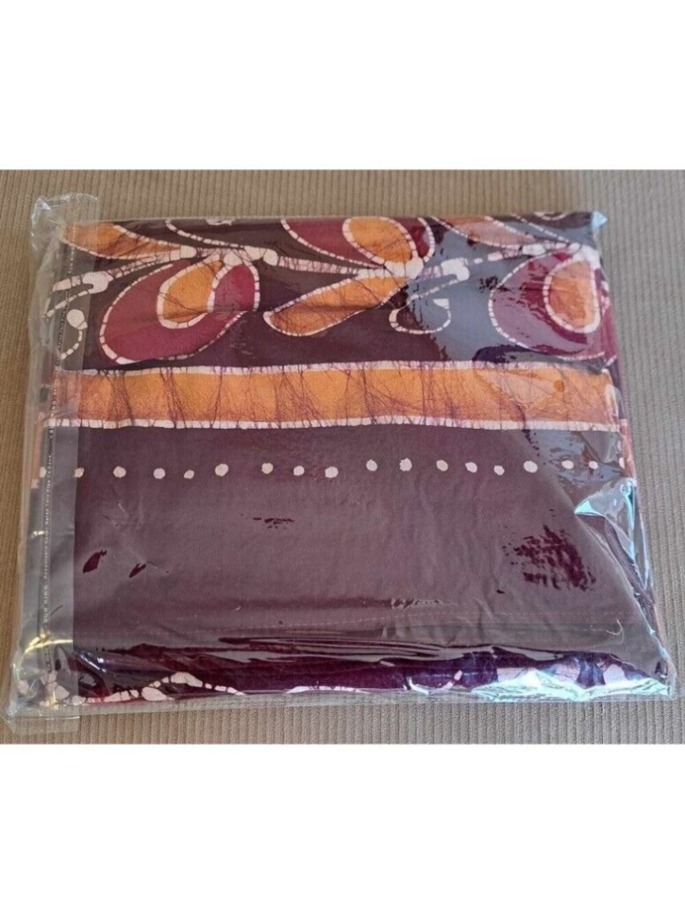 New Large Alice in Wonderland Caterpillar Gift Tapestry Wall Hanging Red Orange - Picture 4 of 4
